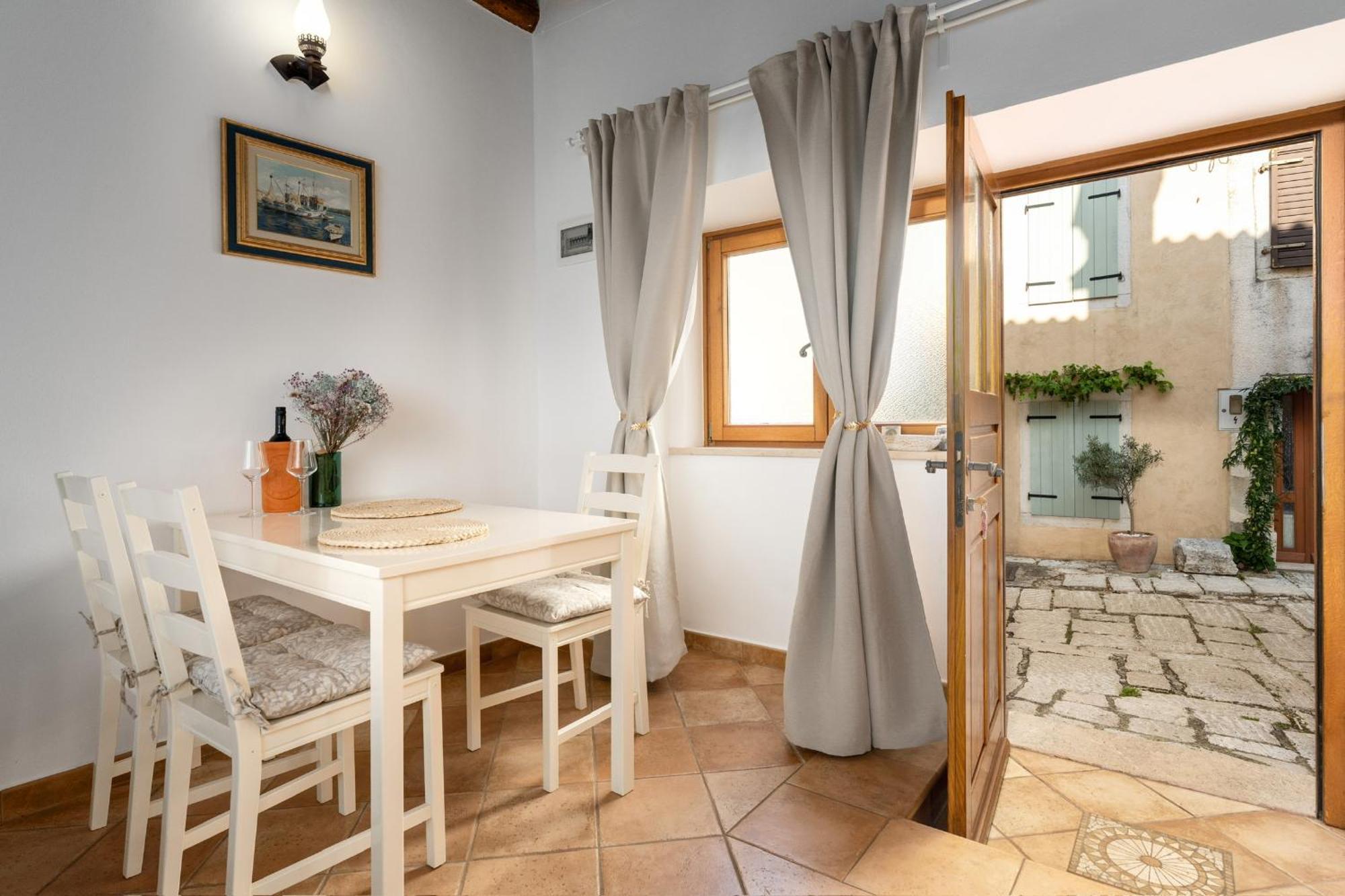 Studio Apartment Ana Врсар Экстерьер фото